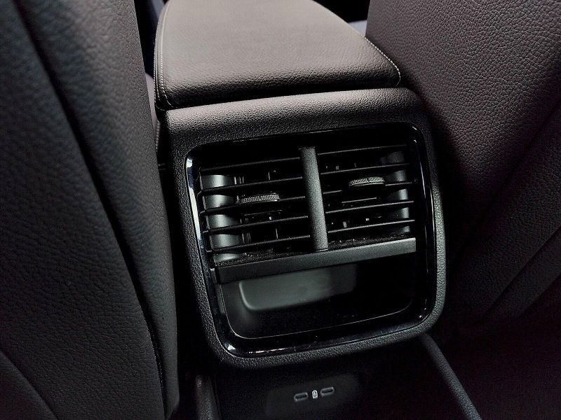 Škoda Octavia (2025) SportLine 2,0 Tsi 150 Kw 4x4 D - fotka 28 z 39