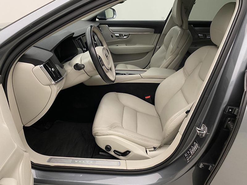 Volvo V90 D5 AWD INSCRIPTION AUT CZ - fotka 3 z 50