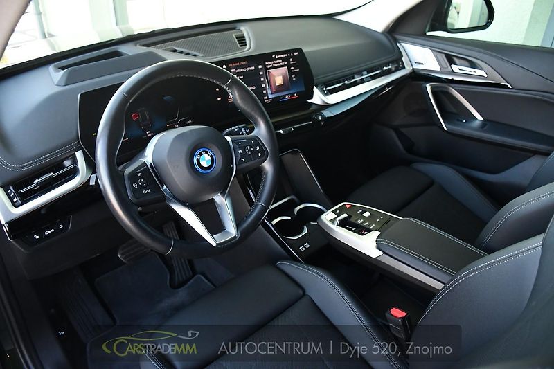 BMW iX1 xDrive30 X-LINE H/K HUD TAŽNÉ - fotka 10 z 54