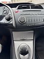 Honda Civic (2008) 1.4 i-DSI 63kW klima - náhled 12
