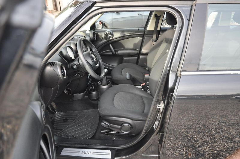 Mini Countryman 1.6i 72kW - fotka 6 z 17