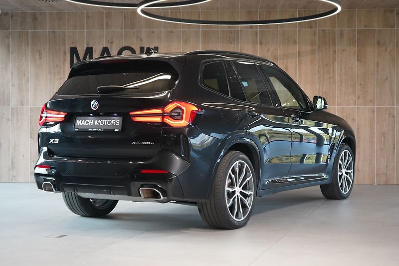 BMW X3 30e xDrive, M Sport, Head-up - fotka 8 z 42