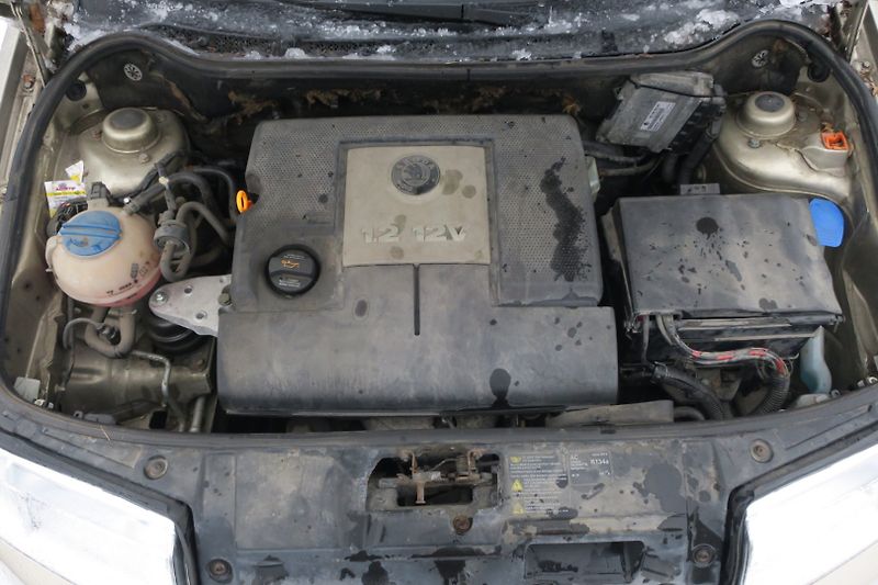 Škoda Fabia (2005) 1,2 47 kW Klima ČR STK do 7/28 - fotka 32 z 33