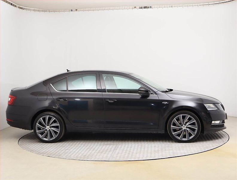 Škoda Octavia (2017) Laurin&Klement 1.8 TSI, 4X4 - fotka 6 z 24