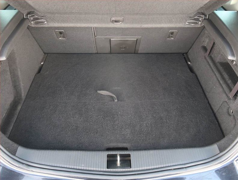 Opel Astra (2011) 1.4 T, Automat, Navi, Xenony - fotka 14 z 20