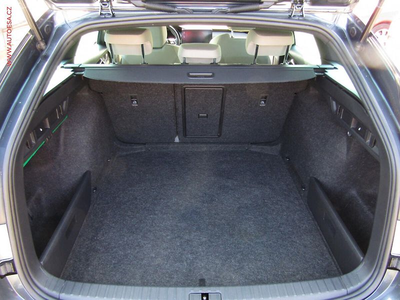 Škoda Octavia (2021) 2.0 TDi 4x4, ČR, Style - fotka 7 z 23