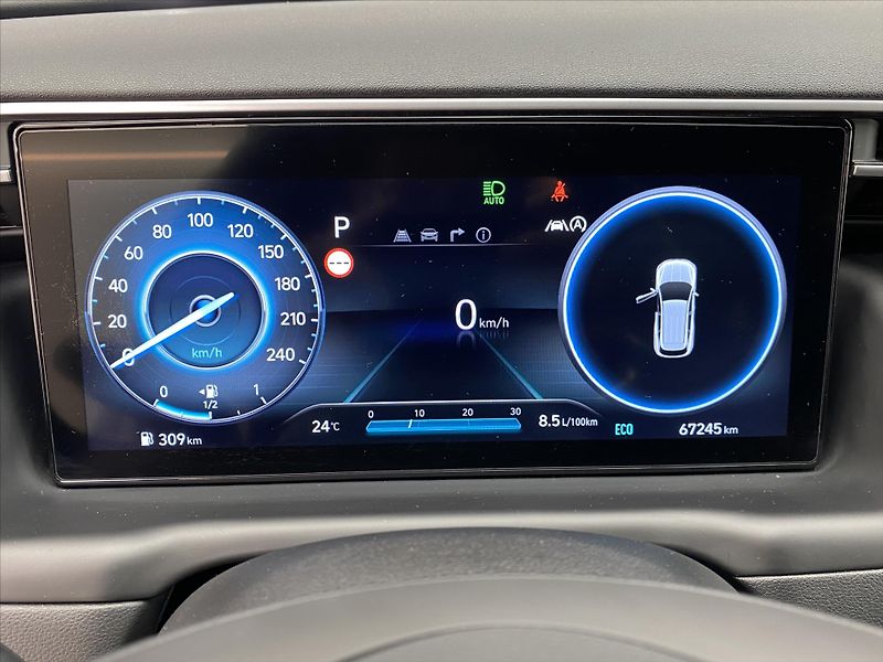 Hyundai Tucson 1,6 T-GDi MHEV 132kW 4x4 - fotka 11 z 28
