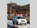 Takhle v areálu Autodromu Most probíhaly kurzy bezpečné jízdy před výstavbou polygonu.