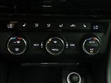 Škoda Superb 2,0 TDI 140kW 4x4 DSG Style CZ - náhled 26