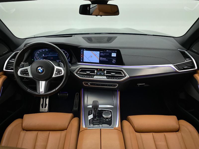 BMW X5 30d xDrive M-Paket REZERVACE - fotka 2 z 75