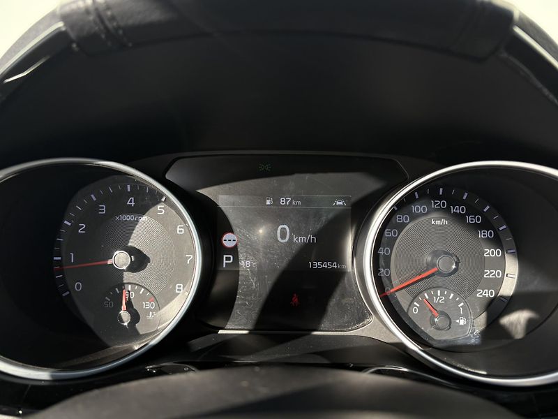 Kia Ceed 1.4 T-GDI 103kW DCT Platinum E - fotka 19 z 27