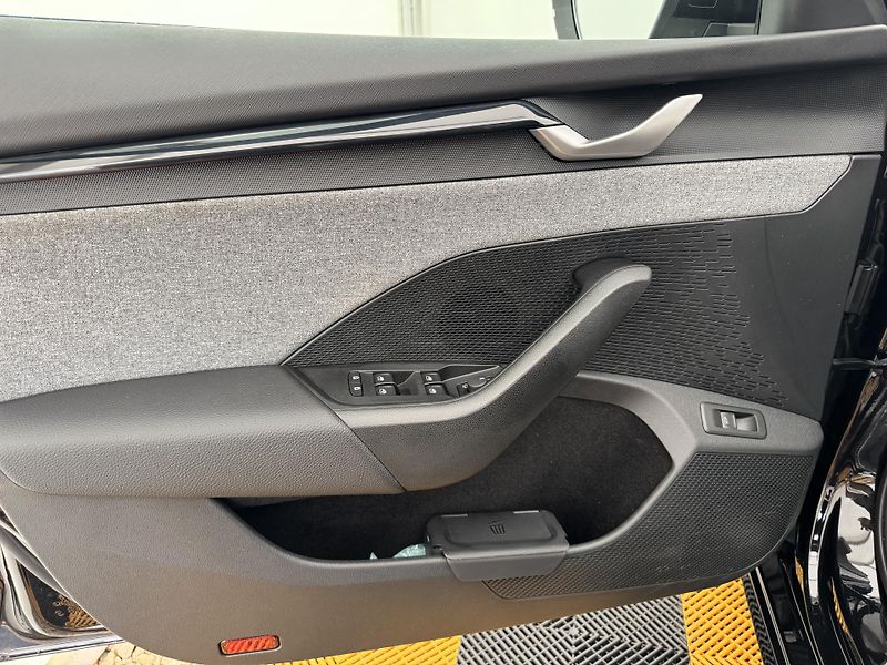 Škoda Octavia 1.5eTsi*110kw*CZ*1-MAJ*DPH* - fotka 11 z 41