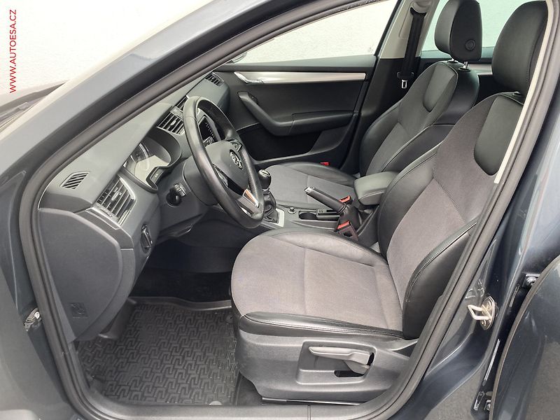 Škoda Octavia (2020) 1.6 TDi, Ambition, TZ, navi - fotka 9 z 18