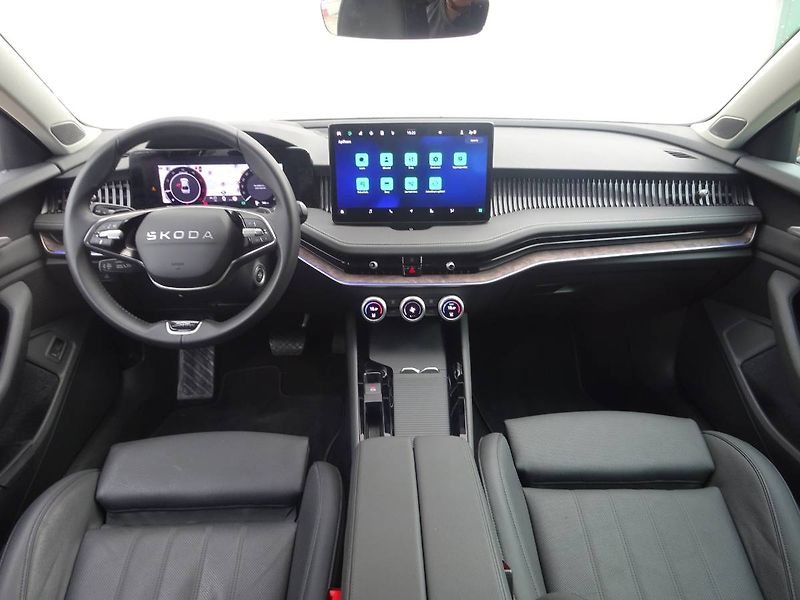 Škoda Superb (2025) 2,0TDi/ 110kW L&K  DSG - fotka 5 z 30