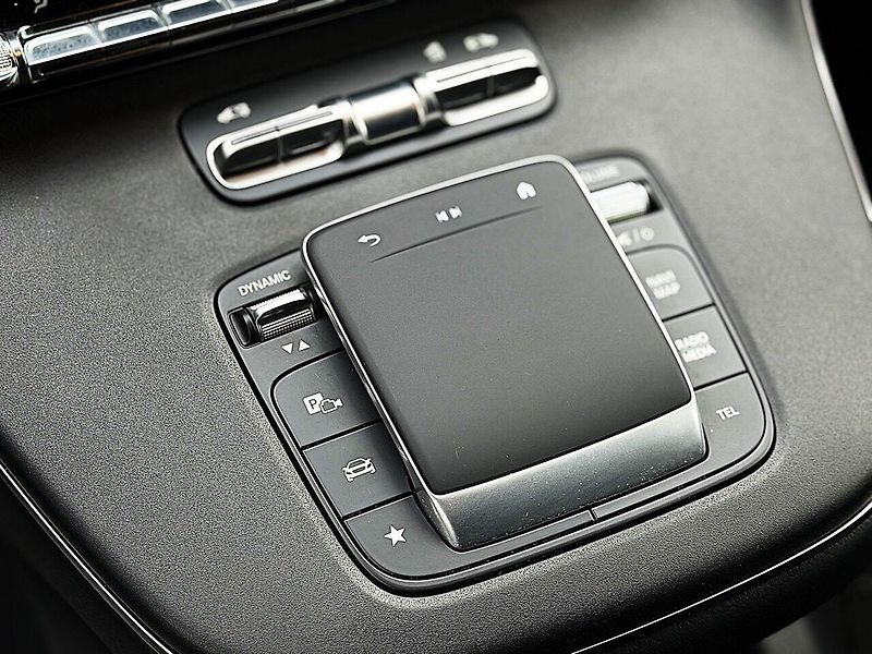 Mercedes-Benz Třídy V 300d 4M AMG Burm NezT 360 Taž - fotka 16 z 33