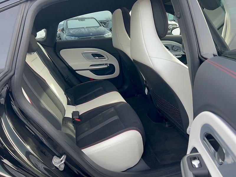 Mercedes-Benz CLA 250+ s technologií EQ - fotka 11 z 28