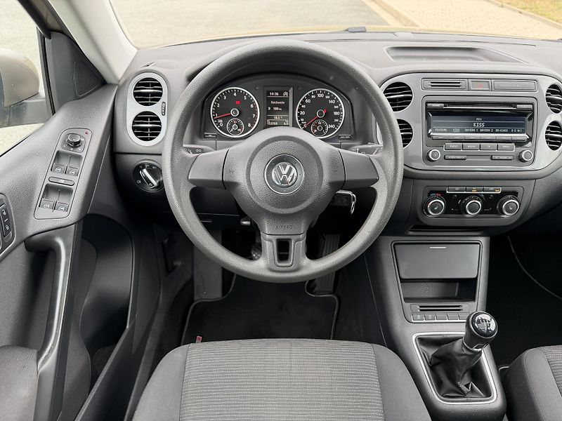 Volkswagen Tiguan 1.4 TSI *REZERVACE* - fotka 14 z 40