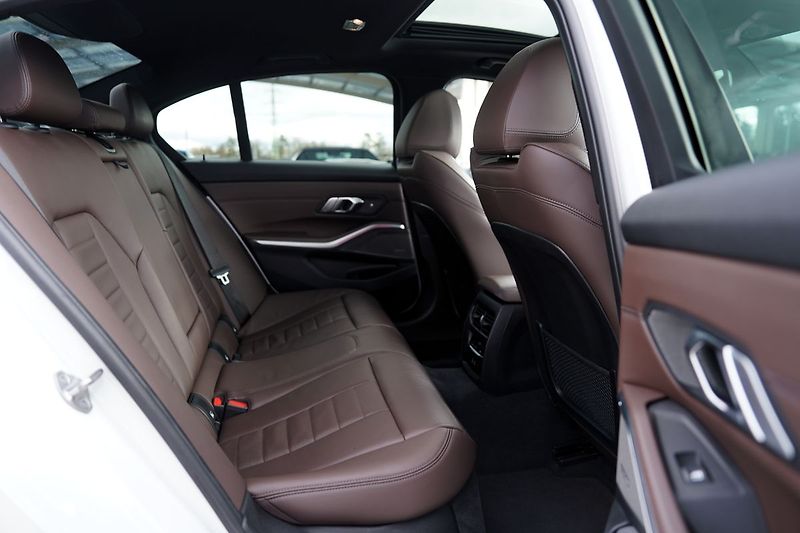 BMW Řada 3 M340i xDrive/AT/375PS,Facelift - fotka 32 z 50