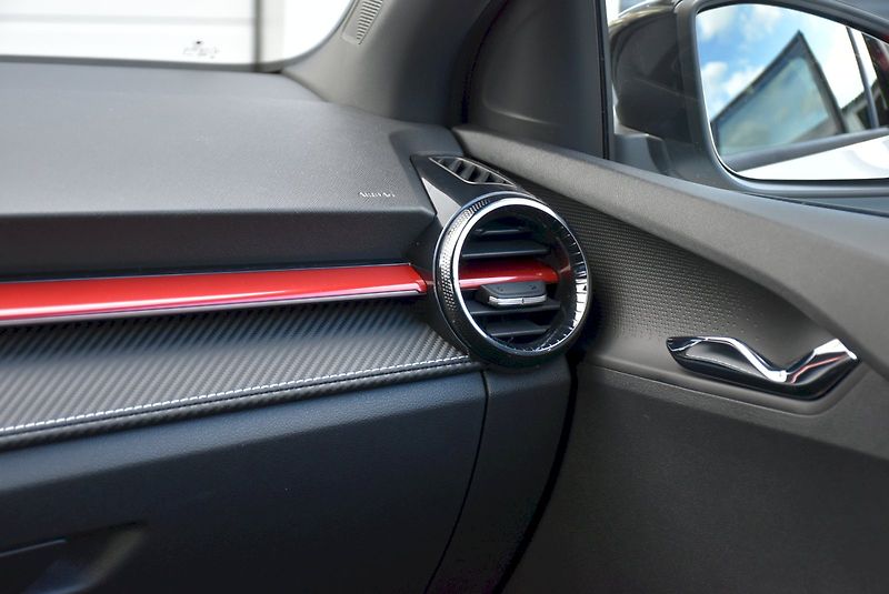 Škoda Fabia (2025) Monte Carlo 1,0 TSI 85 kW 6° m - fotka 13 z 33