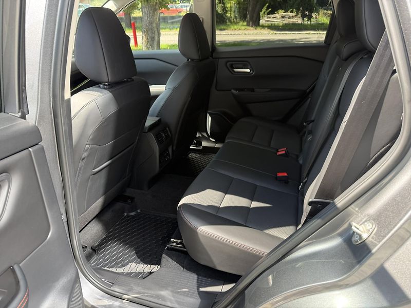 Nissan X-Trail (2026) E-Power, e-4ORCE, N-Trek - fotka 15 z 21