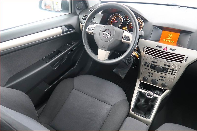 Opel Astra (2008) 1.6 16V, Serv.kniha - fotka 7 z 17