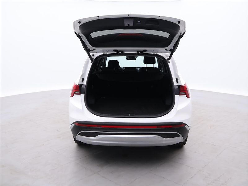 Hyundai Santa Fe 2.2 CRDi 142kW Style CZ DPH - fotka 9 z 29