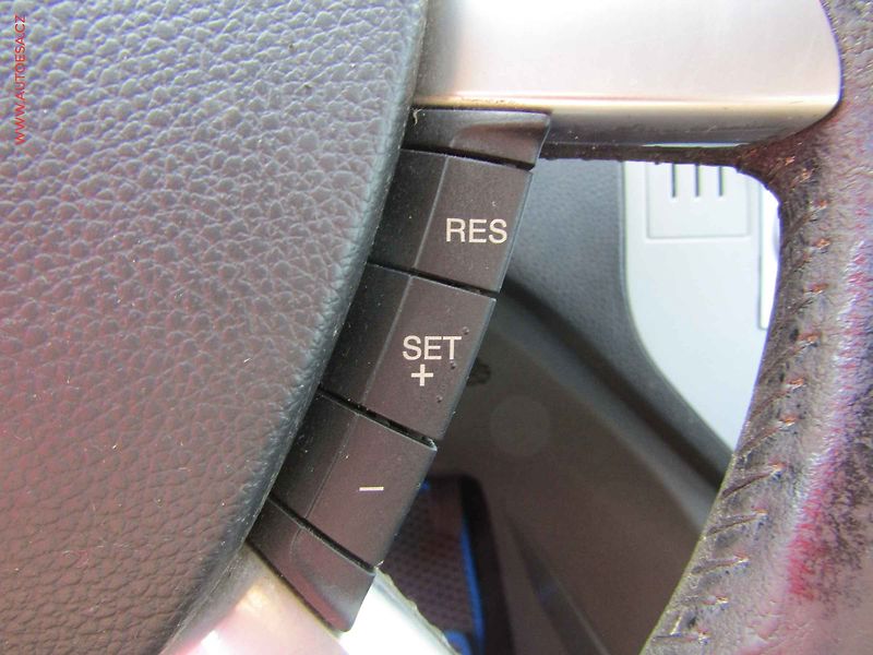 Ford Kuga (2009) 2.0TDCi 4x4, ČR, AC, tempo - fotka 16 z 17