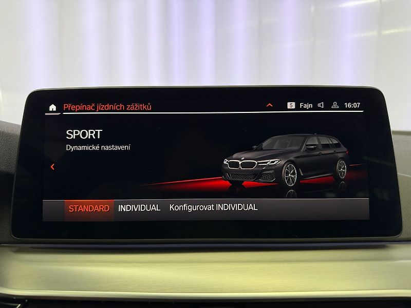 BMW Řada 5 530d 210 KW xDrive M-PAKET, M- - fotka 16 z 31