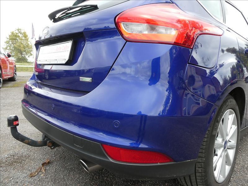 Ford Focus 1,5 110kW 1.MAJITEL, SERVISKA - fotka 10 z 48