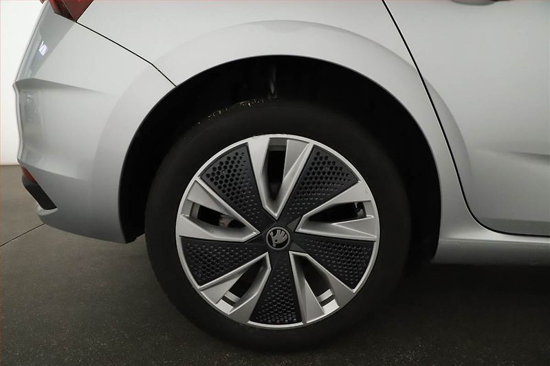 Škoda Scala (2025) 1.0 TSI, Drive, FullLed - fotka 14 z 14