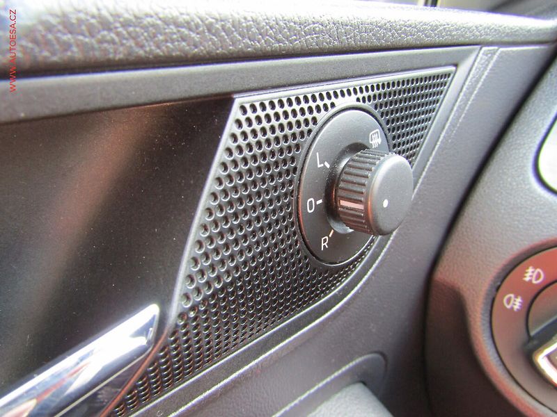 Škoda Rapid (2018) 1.0TSi, ČR, servis.kniha - fotka 20 z 20
