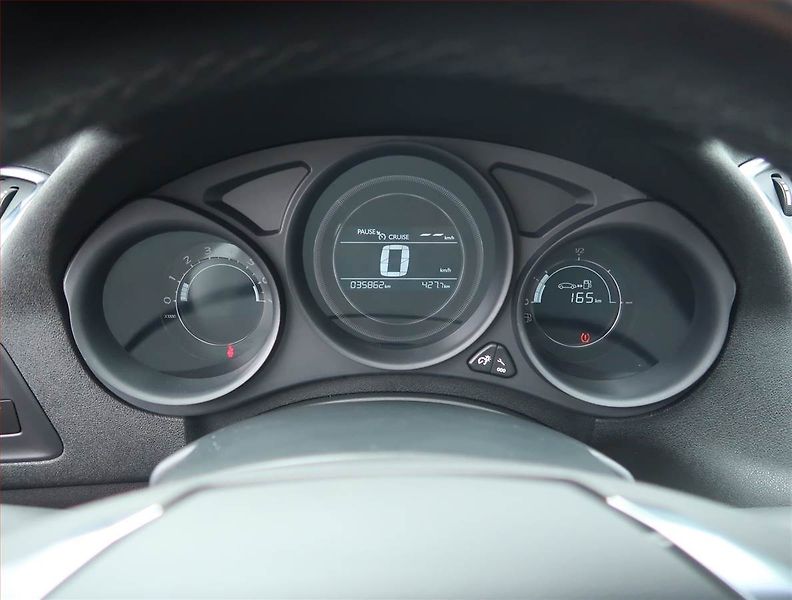 Citroën C4 (2015) 1.2 PureTech, Serv.kniha - fotka 11 z 16