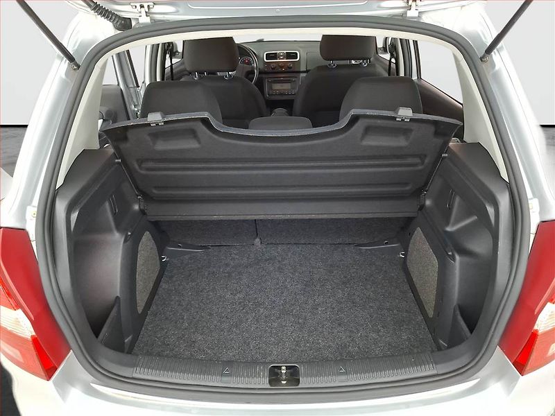 Škoda Fabia (2008) 1.6 16V, nová STK, pěkný stav - fotka 13 z 13