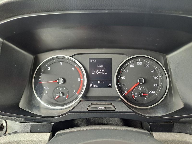 Volkswagen Crafter (2019) 2.0 TDI, ZÁRUKA - fotka 21 z 25