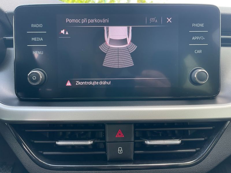 Škoda Scala (2020) 1.6TDi ČR! 1.maj.! Car Play - fotka 32 z 34