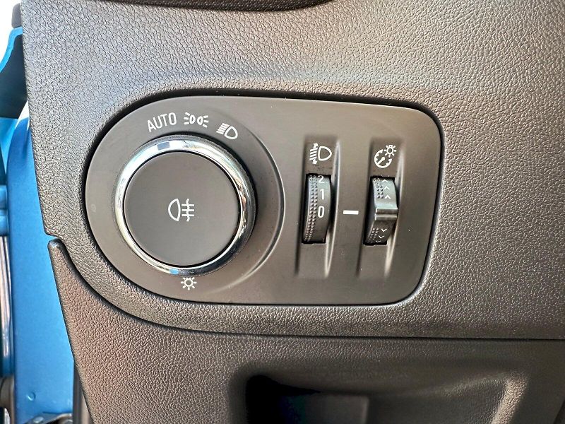Opel Crossland X (2019) 1,2 / 81 KW / automat - fotka 22 z 30
