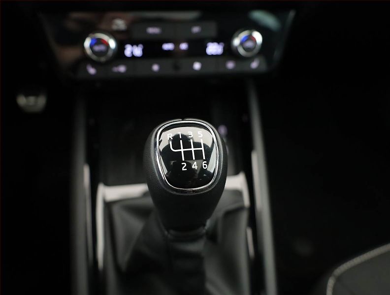 Škoda Kamiq (2025) 1.0 TSI, Monte Carlo - fotka 17 z 21