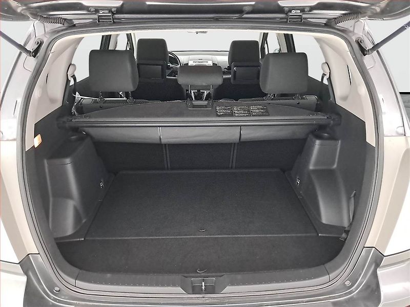 Toyota Corolla Verso (2008) 1.8, Serv.kniha, Park. senzory - fotka 14 z 18