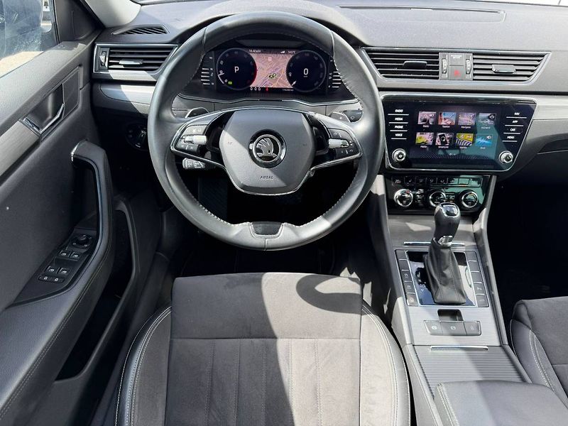 Škoda Superb combi Style Plus 2,0 TSI 140 k - fotka 11 z 32