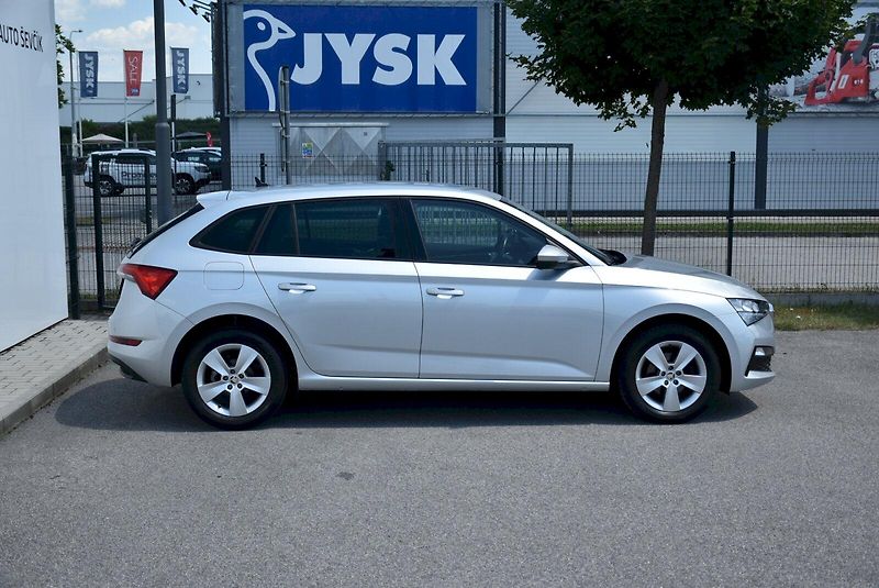 Škoda Scala (2021) Ambition 1.0 TSI 81kW - fotka 12 z 33