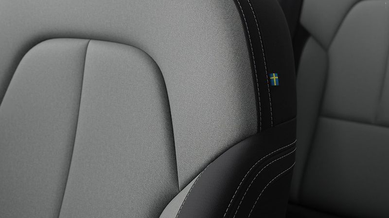 Volvo XC40 (2026) B3 DARK PLUS AUT - fotka 10 z 12