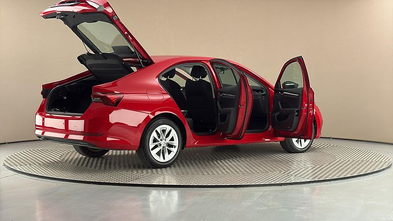 Škoda Octavia 2.0 TDI Style - fotka 6 z 26