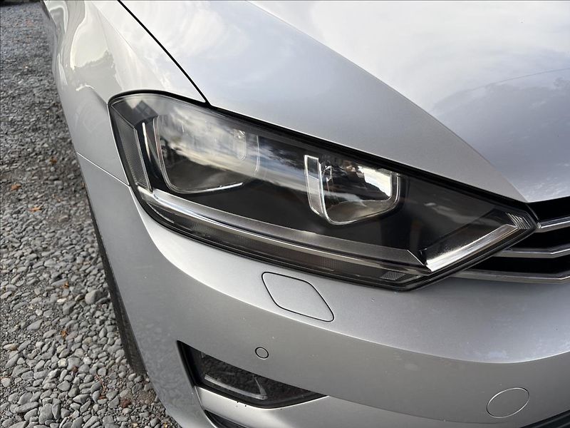 Volkswagen Golf Sportsvan 1,6 TDi 81kW  Serviska,Navigac - fotka 35 z 49