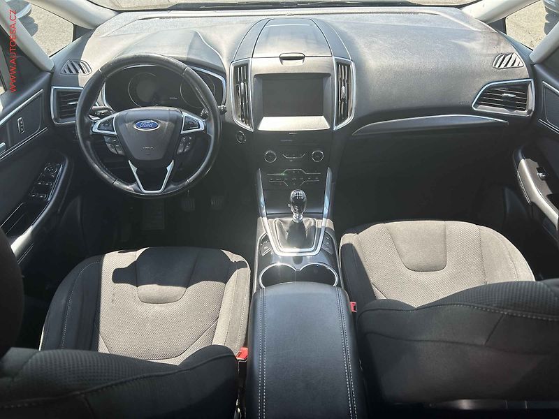 Ford S-MAX (2015) 2.0, ČR - fotka 8 z 20