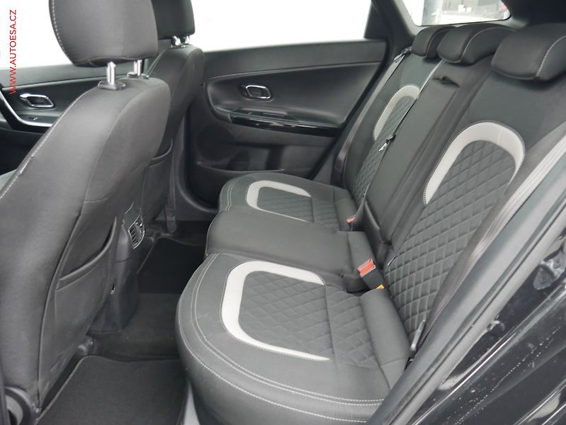 Kia Ceed (2019) 1.6CRDi, 2.maj,ČR, GT Line - fotka 10 z 25
