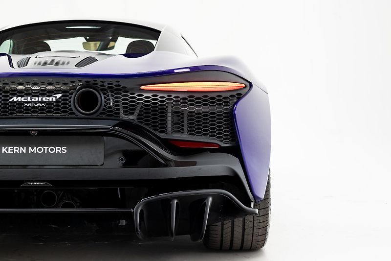 McLaren Ostatní Artura*Servis*B&W*Top stav - fotka 8 z 32