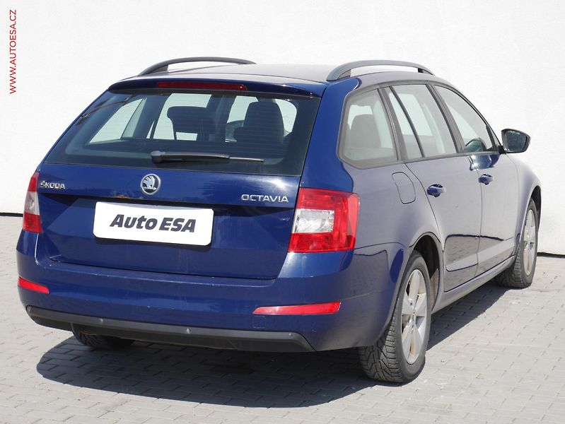 Škoda Octavia (2014) 2.0TDi, DSG, park.asist - fotka 4 z 16