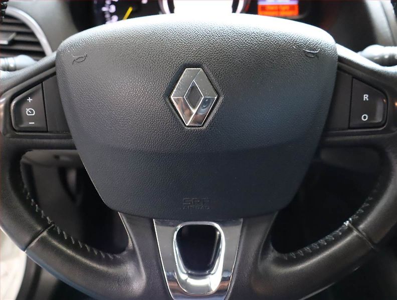 Renault Mégane (2015) 1.6 16V, Tempomat - fotka 12 z 19