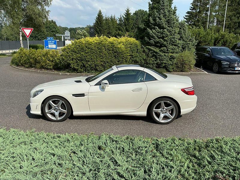 Mercedes-Benz SLK 250 AMG - fotka 8 z 20
