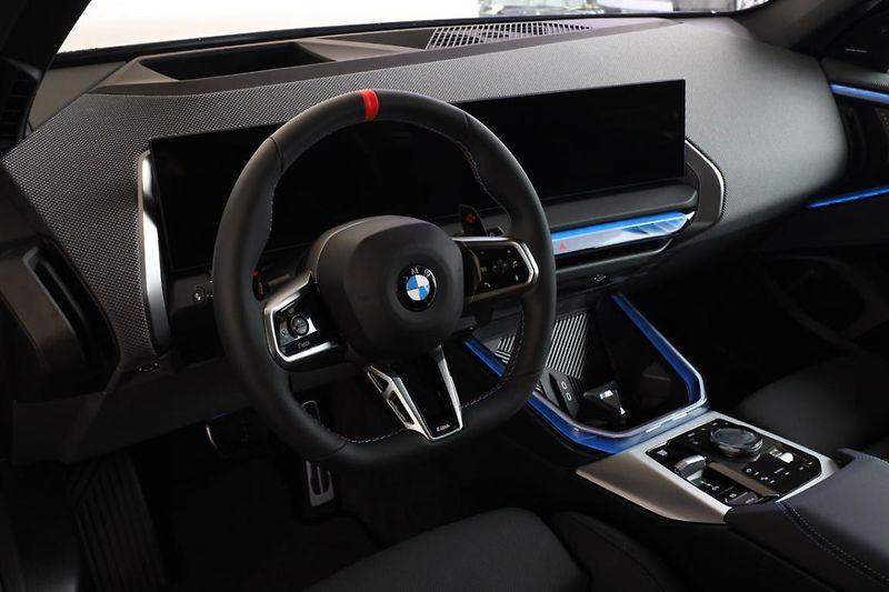 BMW X3 M50 xDrive - fotka 2 z 17
